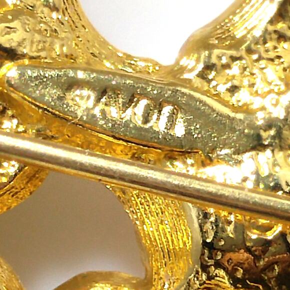 Avon Christmas Bells Brooch, Multicolored Rhinestones, 1960s Jewelry - Picture 10 of 10